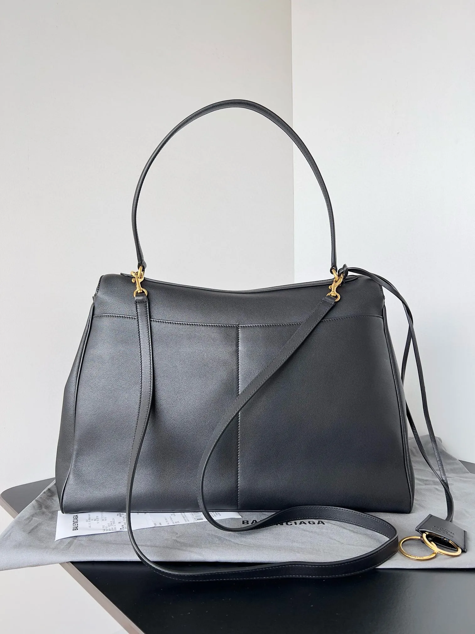 Affordable Bag Veneta Exceptional value Gold Balencia Bottega Calfskin Tote Black Hardware