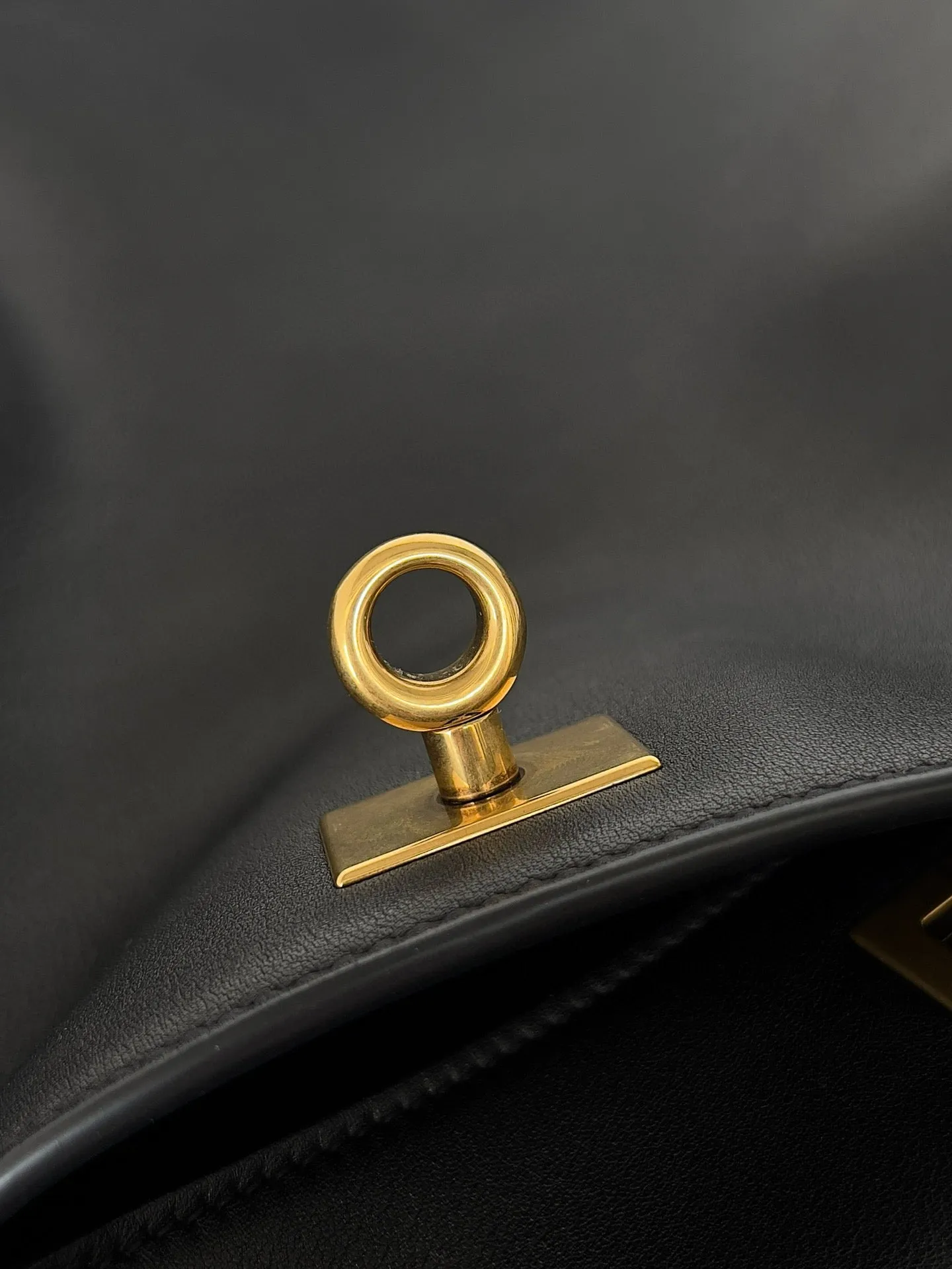 Affordable Bag Veneta Exceptional value Gold Balencia Bottega Calfskin Tote Black Hardware
