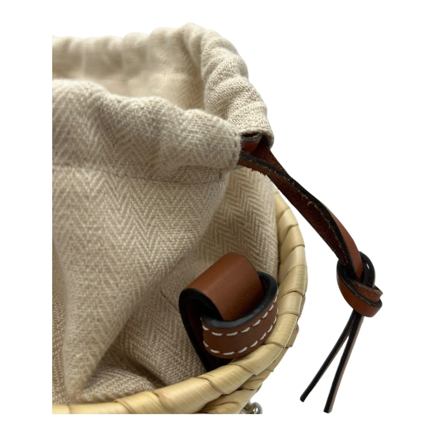 Anagram Bucket Bag Beige in Raffia, Silver hardware