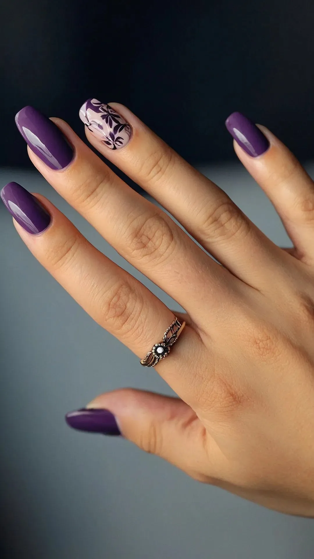 Autumnal Artistry: 15 Fall Nail Designs for 2024