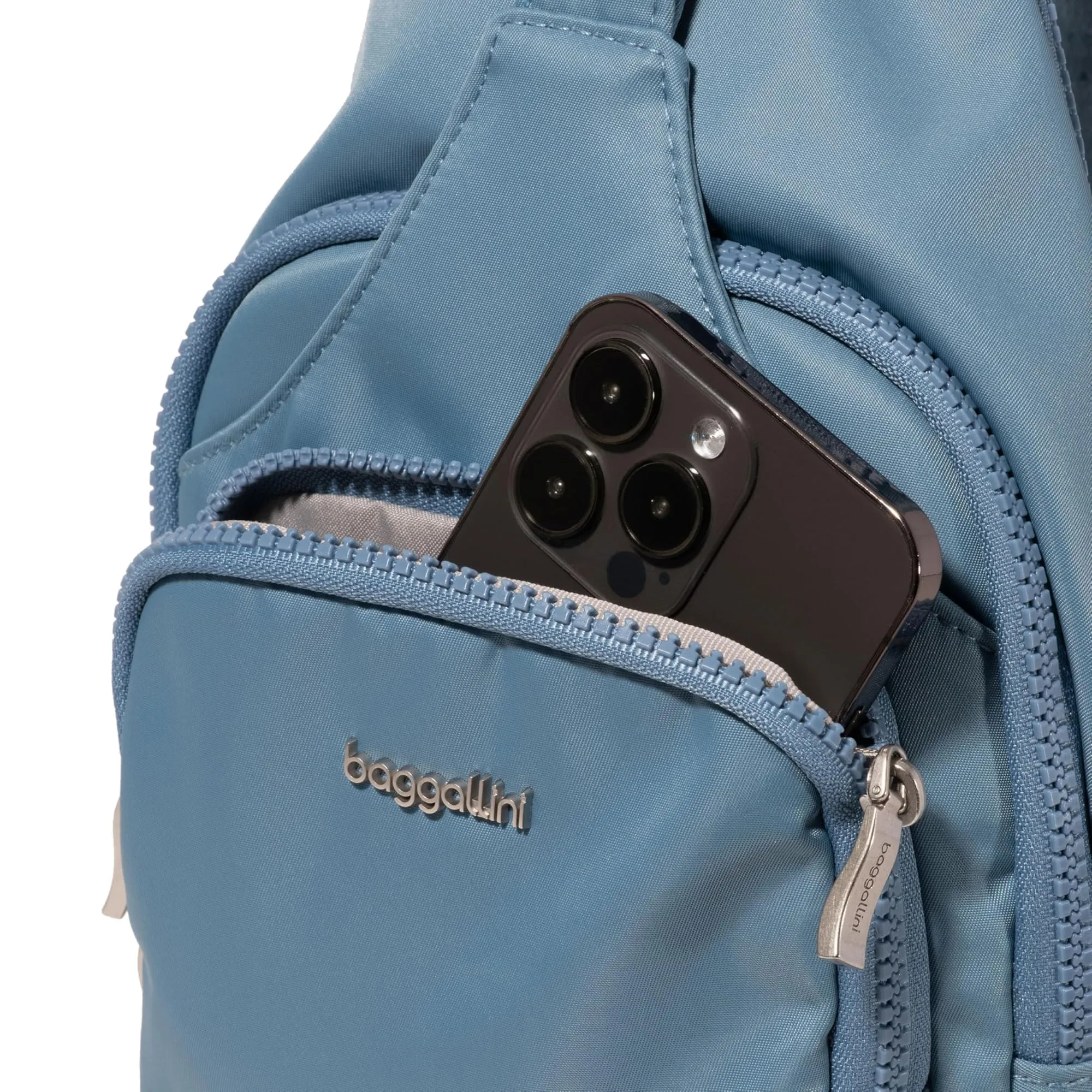 Baggallini Central Park Sling
