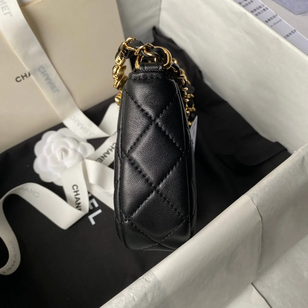 black CHANEL bag gold hardware Practical design Expiring soon 24p 20cm hobo lambskin
