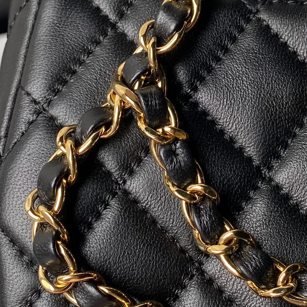 black CHANEL bag gold hardware Practical design Expiring soon 24p 20cm hobo lambskin