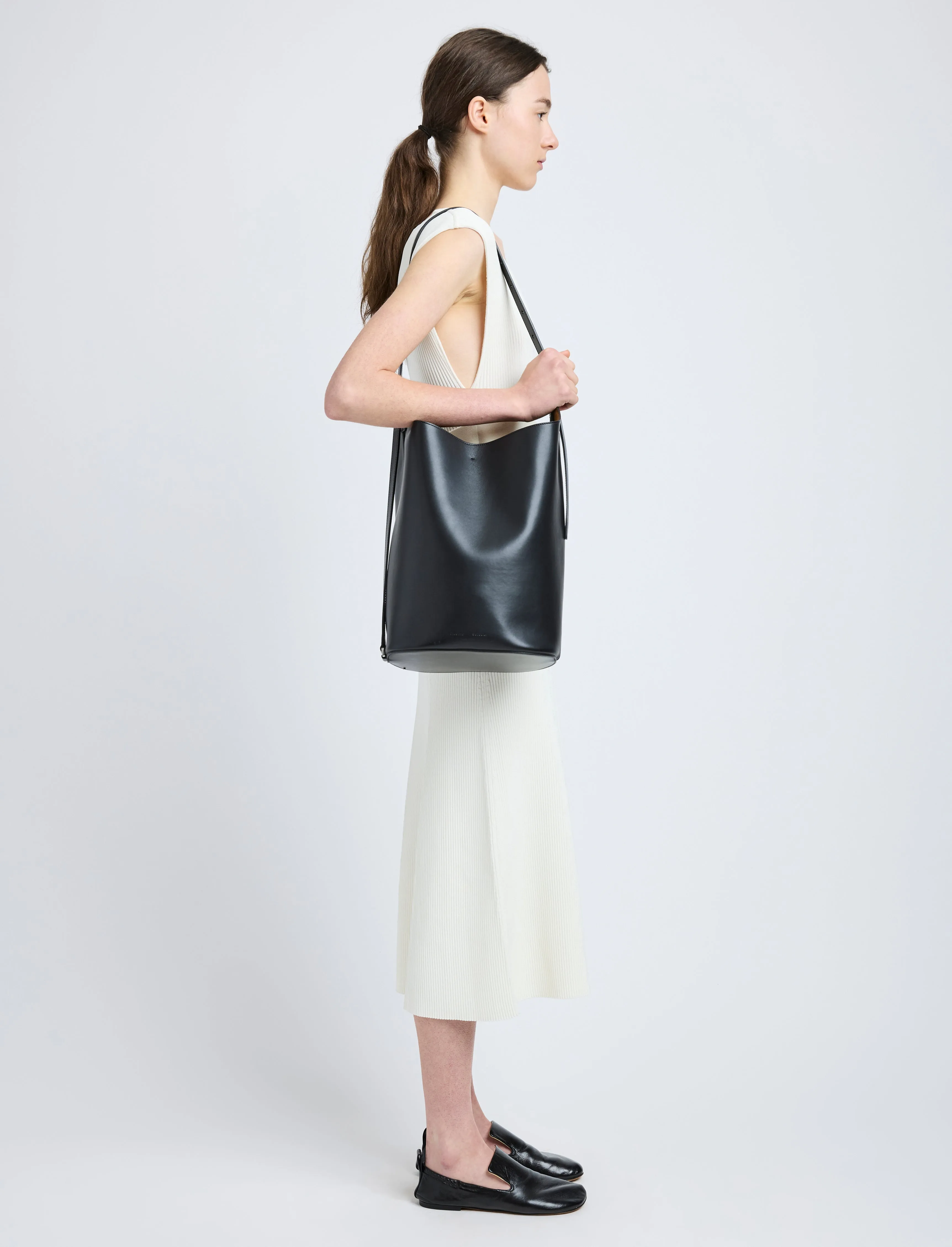 Brant Bucket Bag in Smooth Calf