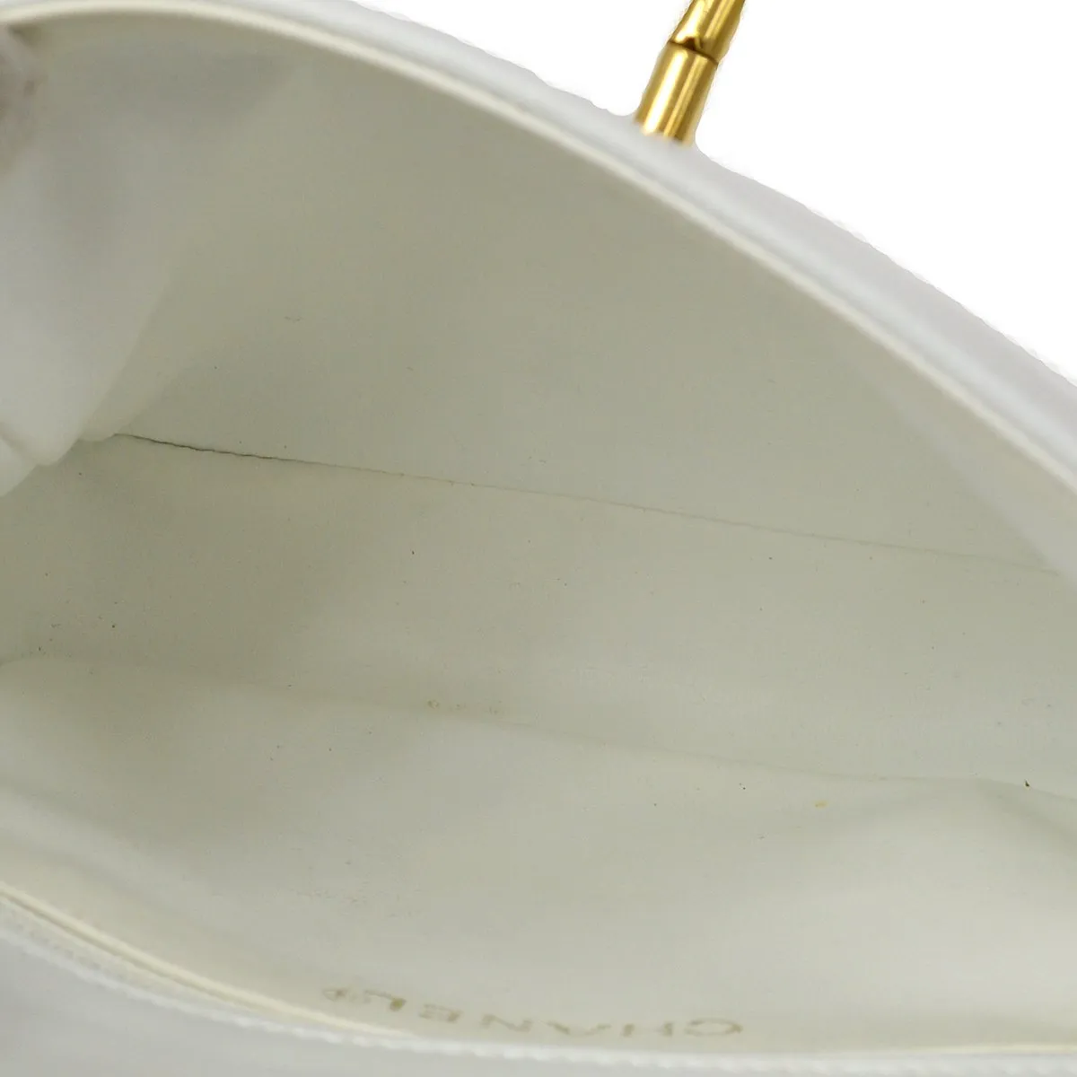 CHANEL 1991-1994 White Lambskin Triple CCs Belt Bag #85
