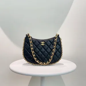Chanel Black Quilted Leather Hobo Bag - Preloved