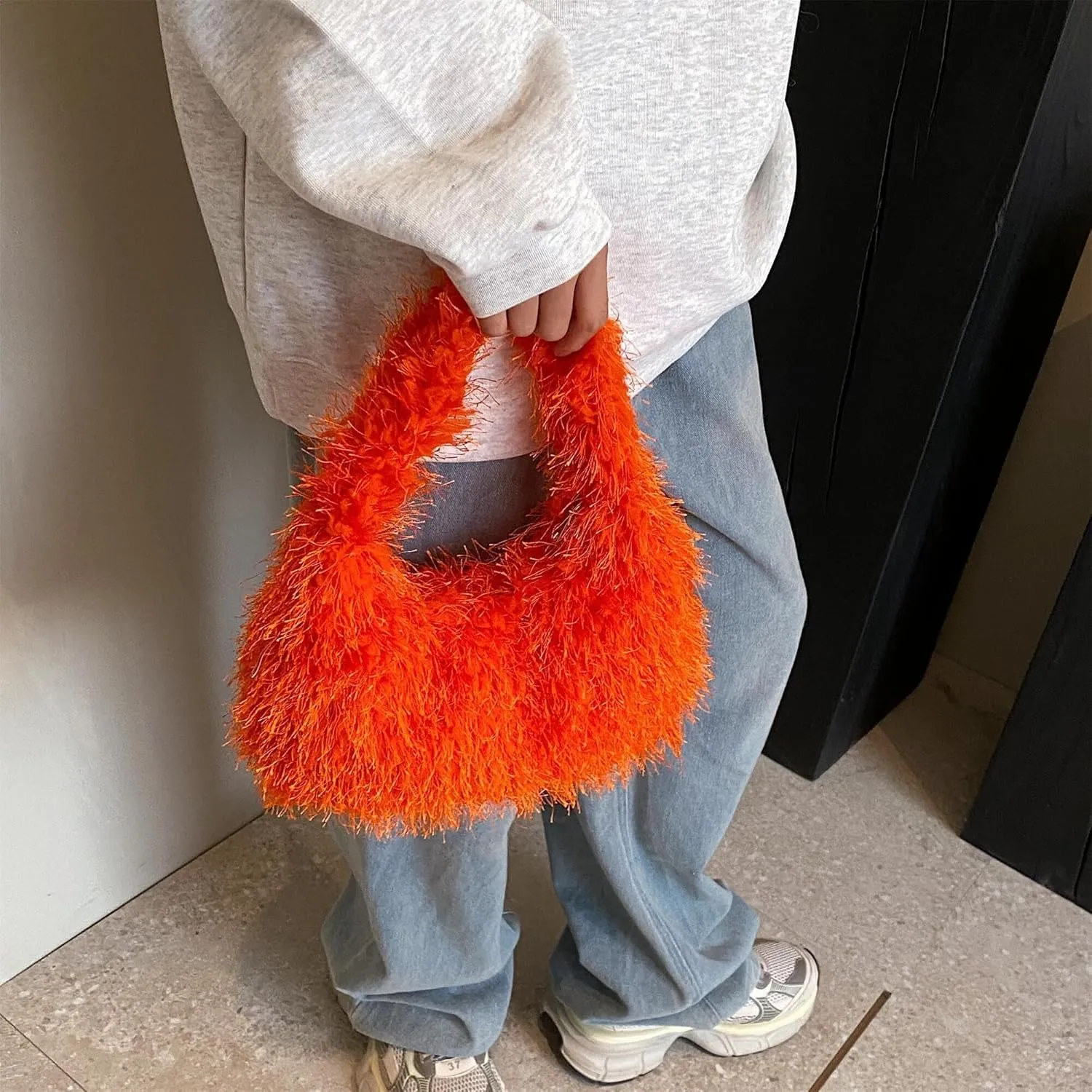 Faux Fur Fluffy Hobo Bag Furry Handbag Purse Y2K Fuzzy Tote Bag,Trendy Cute Plush Purse for Women