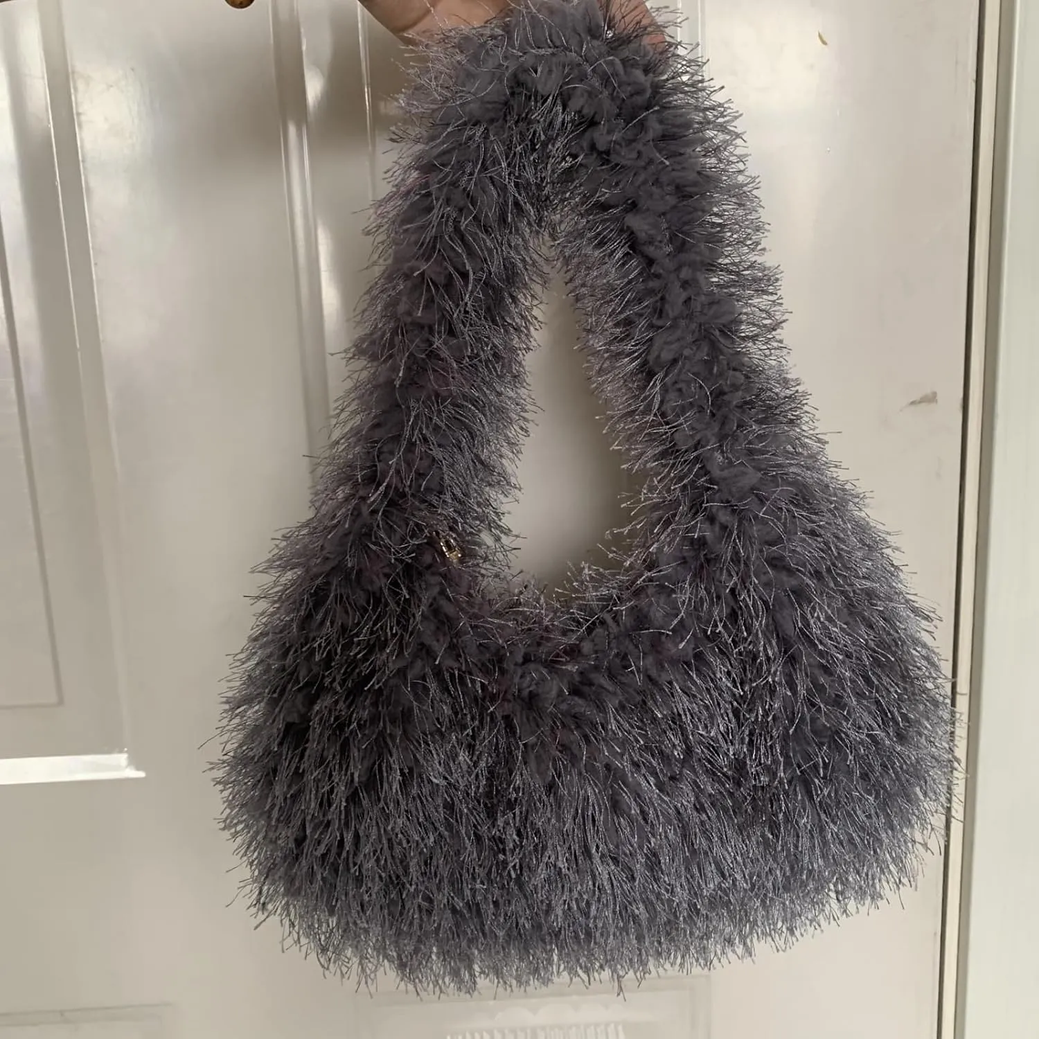 Faux Fur Fluffy Hobo Bag Furry Handbag Purse Y2K Fuzzy Tote Bag,Trendy Cute Plush Purse for Women