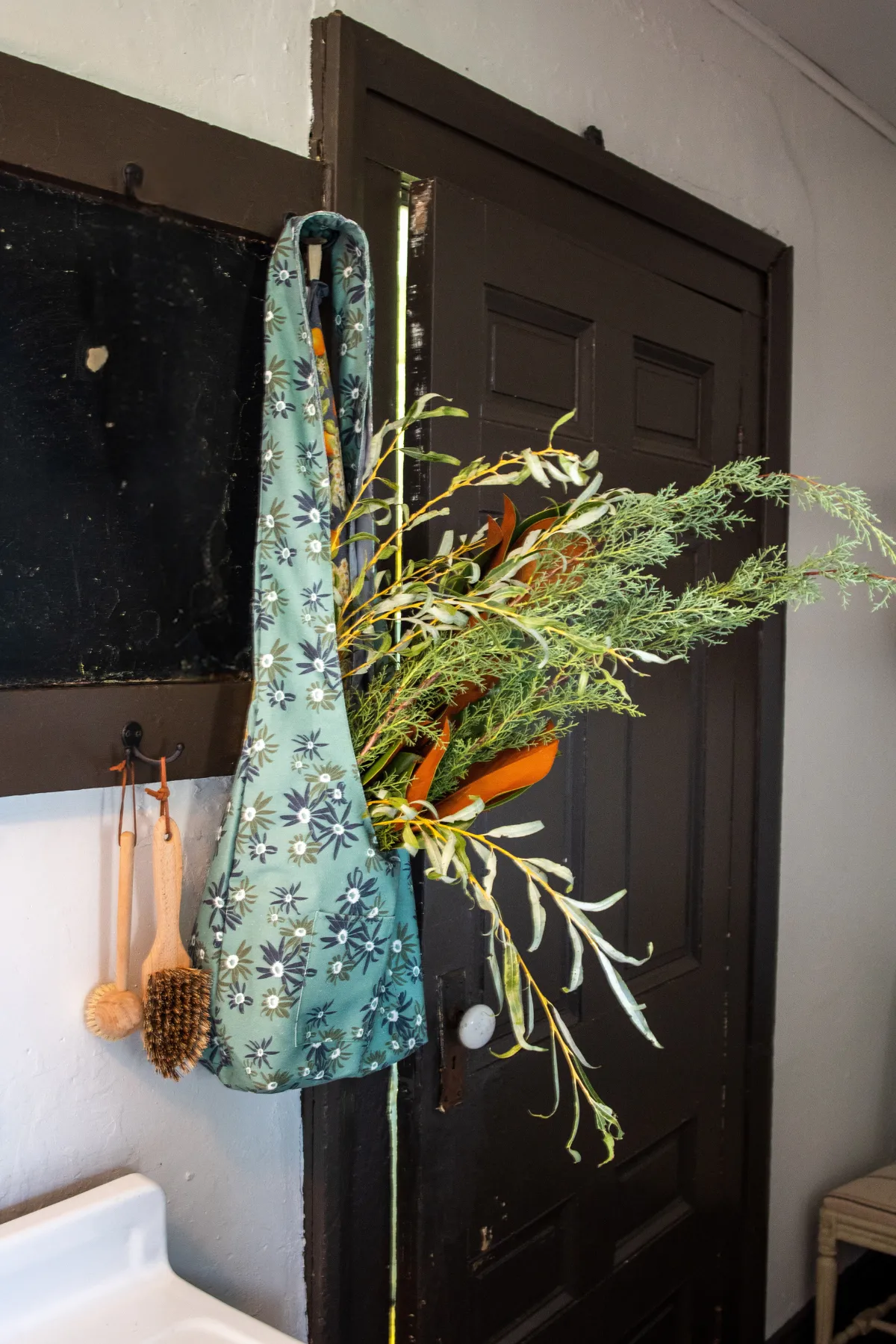 Floral Forage Bag