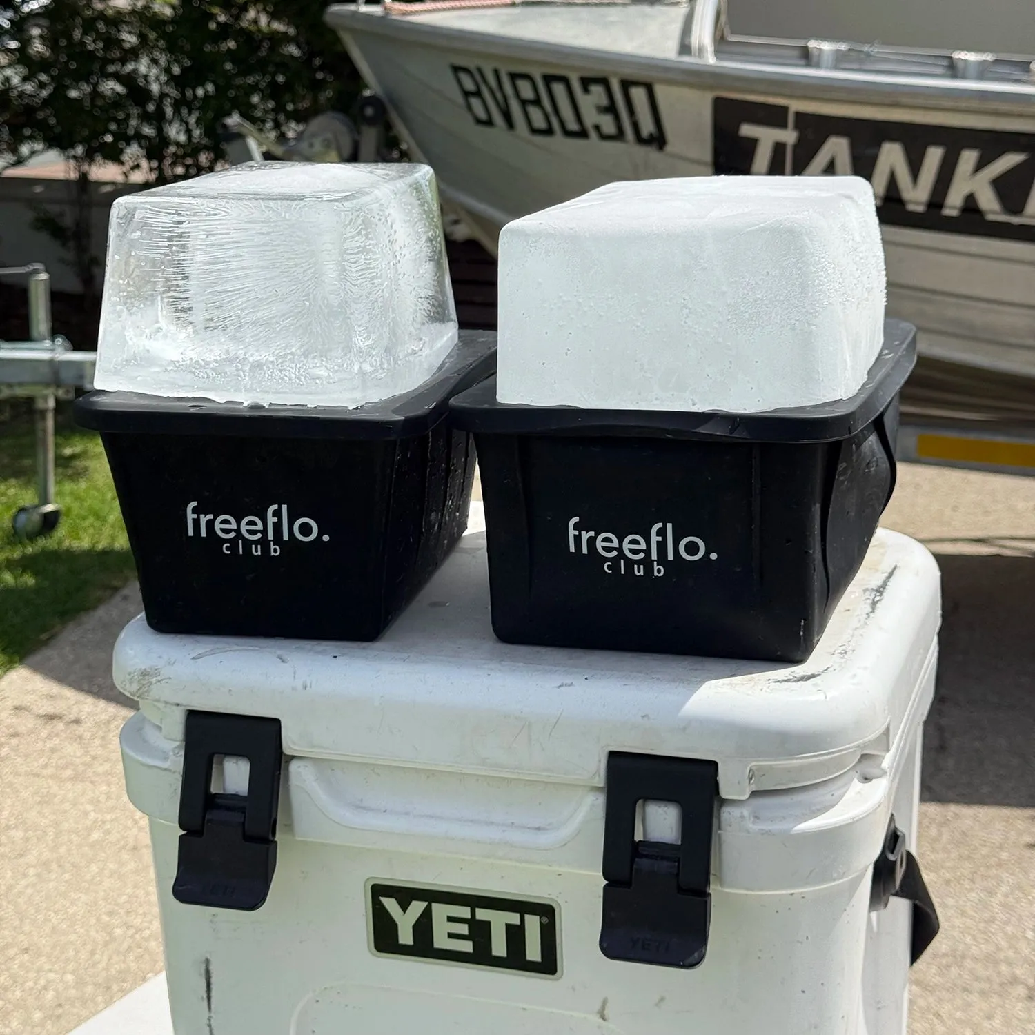 Freeflo XXL Silicone Ice Block Tray (5.5KG Block - 1 Tray)