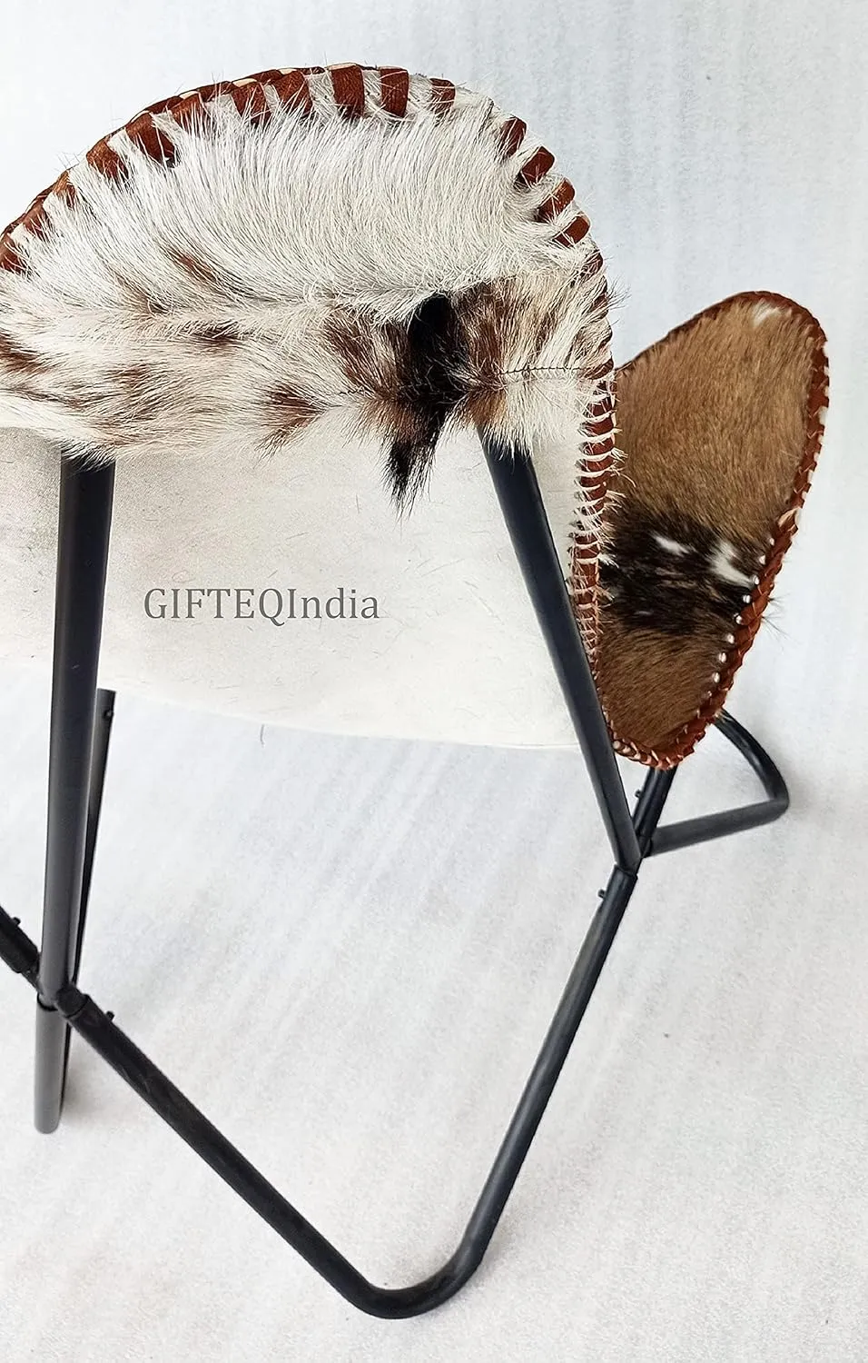 GifteQ Leather Butterfly Chair for Living Room for Adults Cow Print/Cowhide Western Accent Chair for Relaxing with Foldable Iron Frame Brown Boho Alite Chair For Home Decor (Hairon White & Dark Brown)