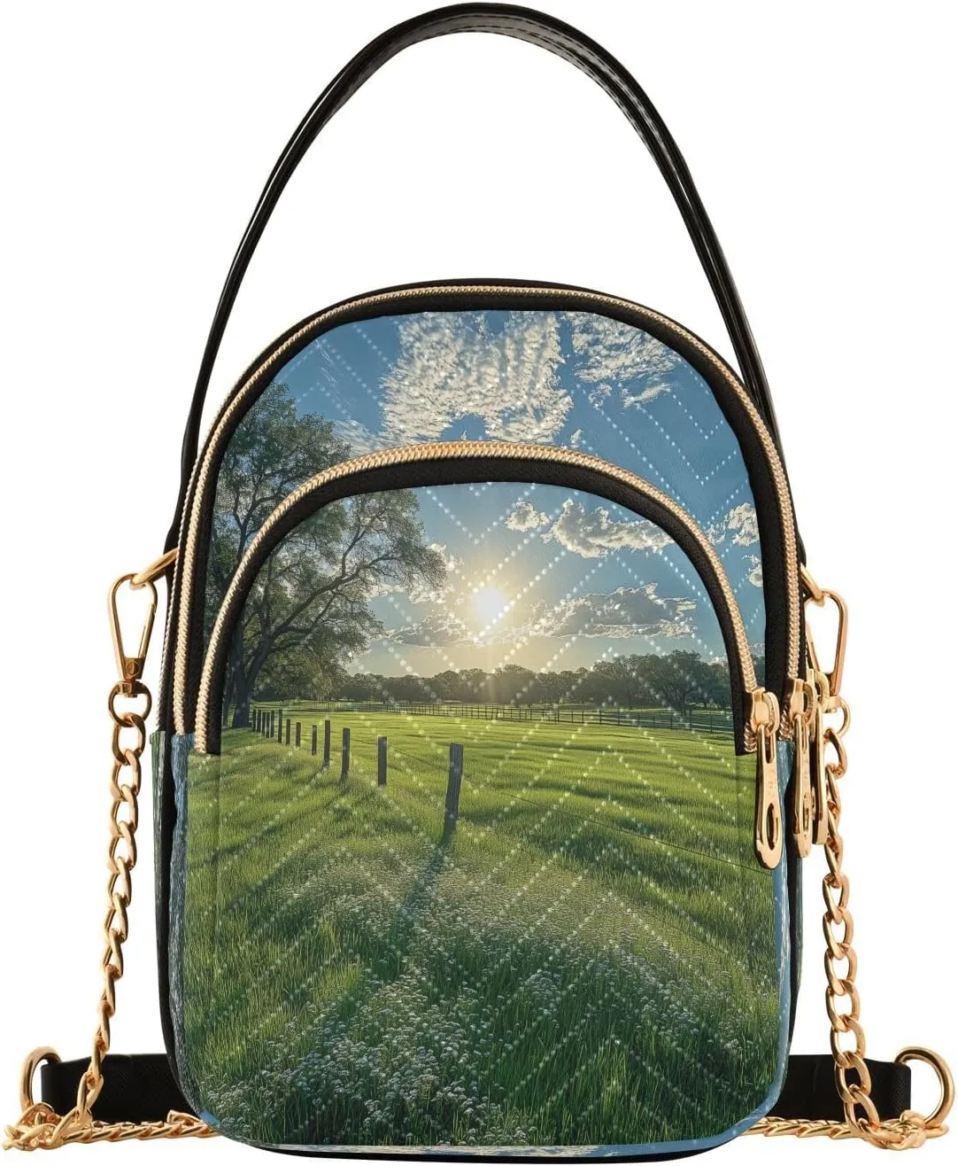 Green Grassy Field with Tree Women Trendy Quilted Crossbody Bag Sling Bags Handbags with Chain Strap Travel Cross Body Cell Phone Purses Bags