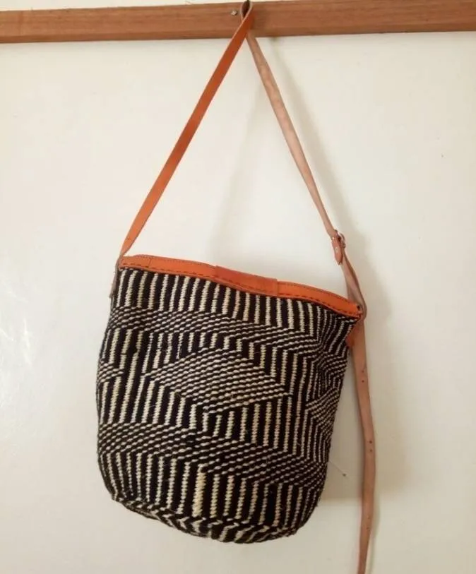 Handmade Woven Sisal Sling Bag - Boho Eco-Friendly Crossbody Bag | Sustainable Natural Fiber Purse | African Artisan Handcrafted Bag