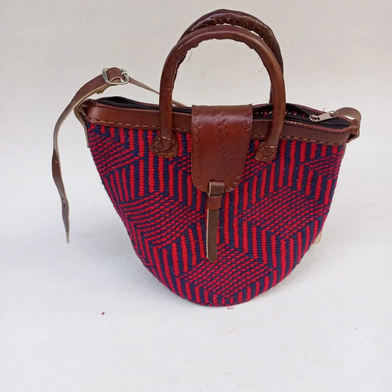 Handmade Woven Sisal Sling Bag - Boho Eco-Friendly Crossbody Bag | Sustainable Natural Fiber Purse | African Artisan Handcrafted Bag