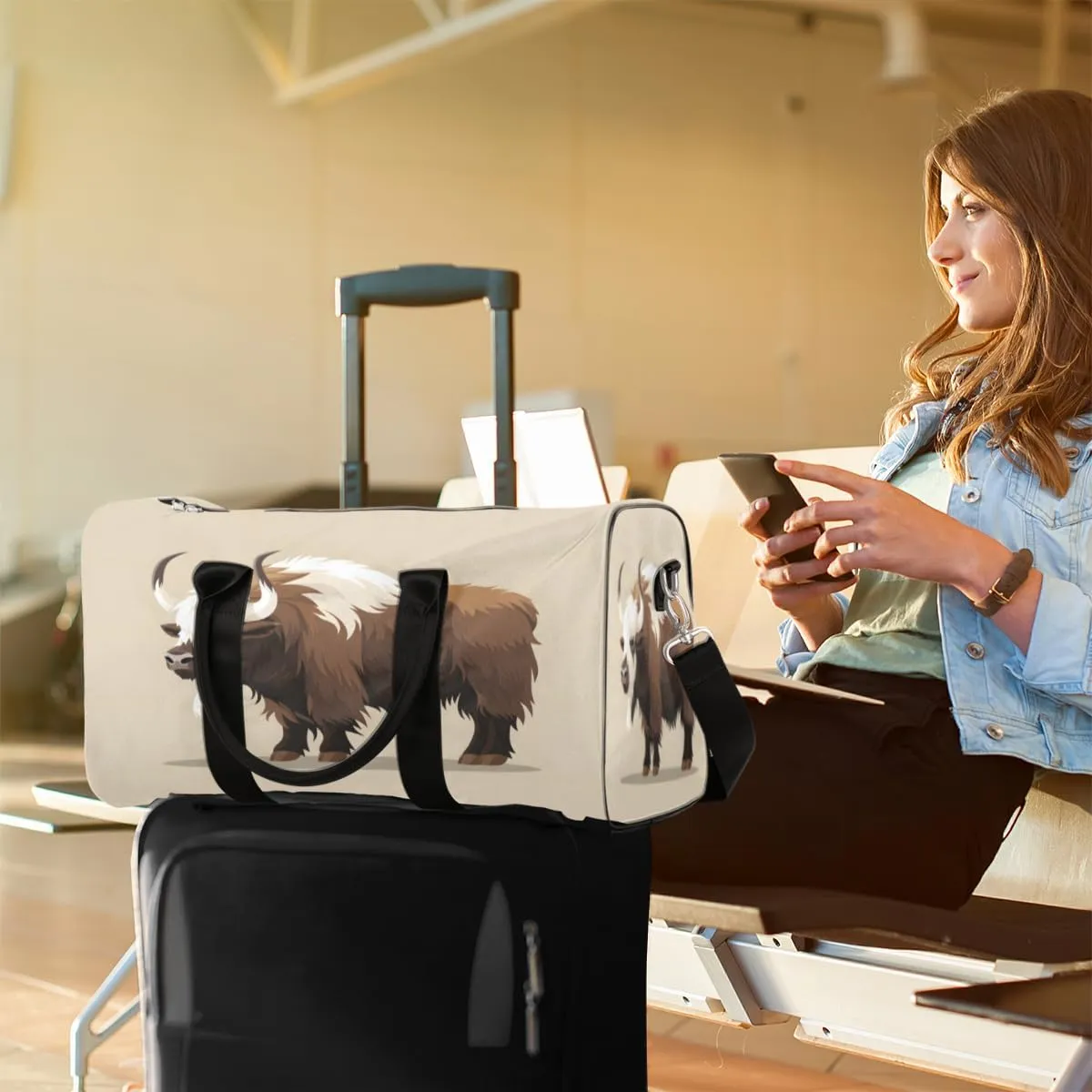 Highland Cow Travel Duffle Bag, Sports Gym Bags for Women Men, Carry On Weekender Overnight Bag, Bull Animal Funny Country Workout Hospital Airplane Trips Bag