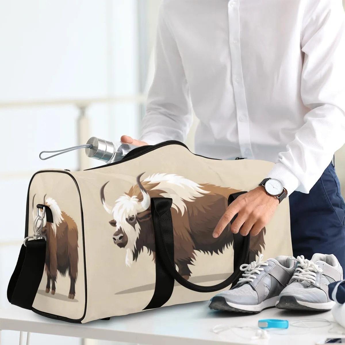 Highland Cow Travel Duffle Bag, Sports Gym Bags for Women Men, Carry On Weekender Overnight Bag, Bull Animal Funny Country Workout Hospital Airplane Trips Bag