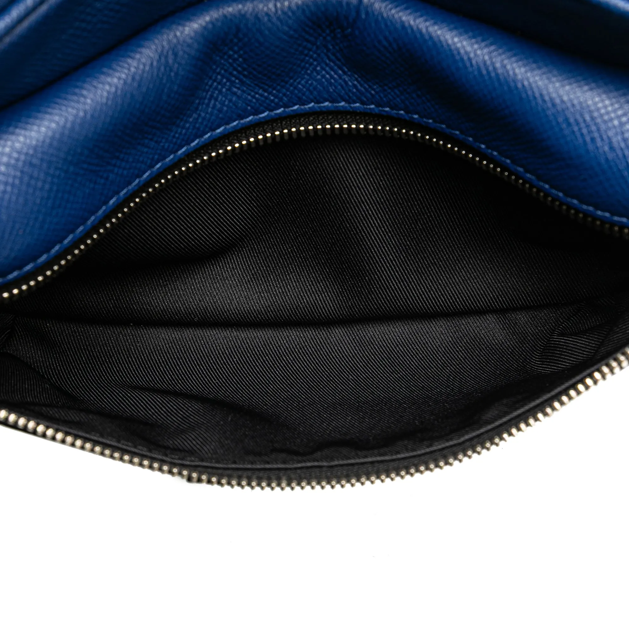 Louis Vuitton Taiga Outdoor Bumbag