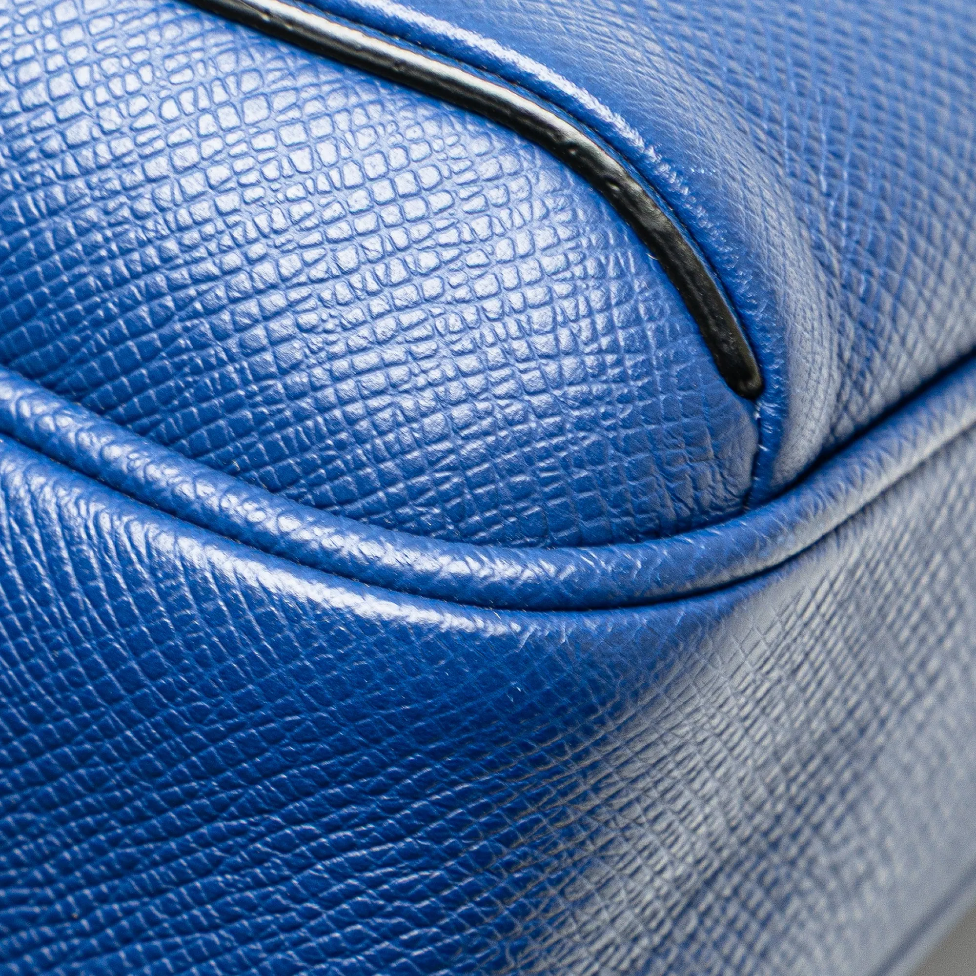 Louis Vuitton Taiga Outdoor Bumbag