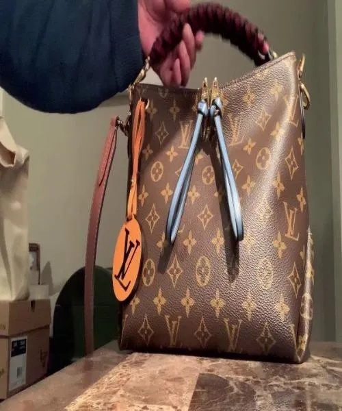 LV Beaubourg Hobo Mini Monogram