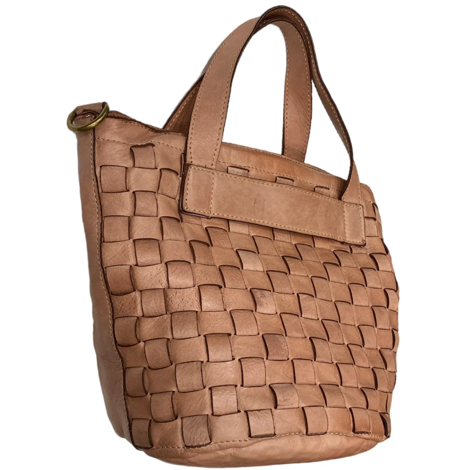 Pink leather handwoven bucket bag