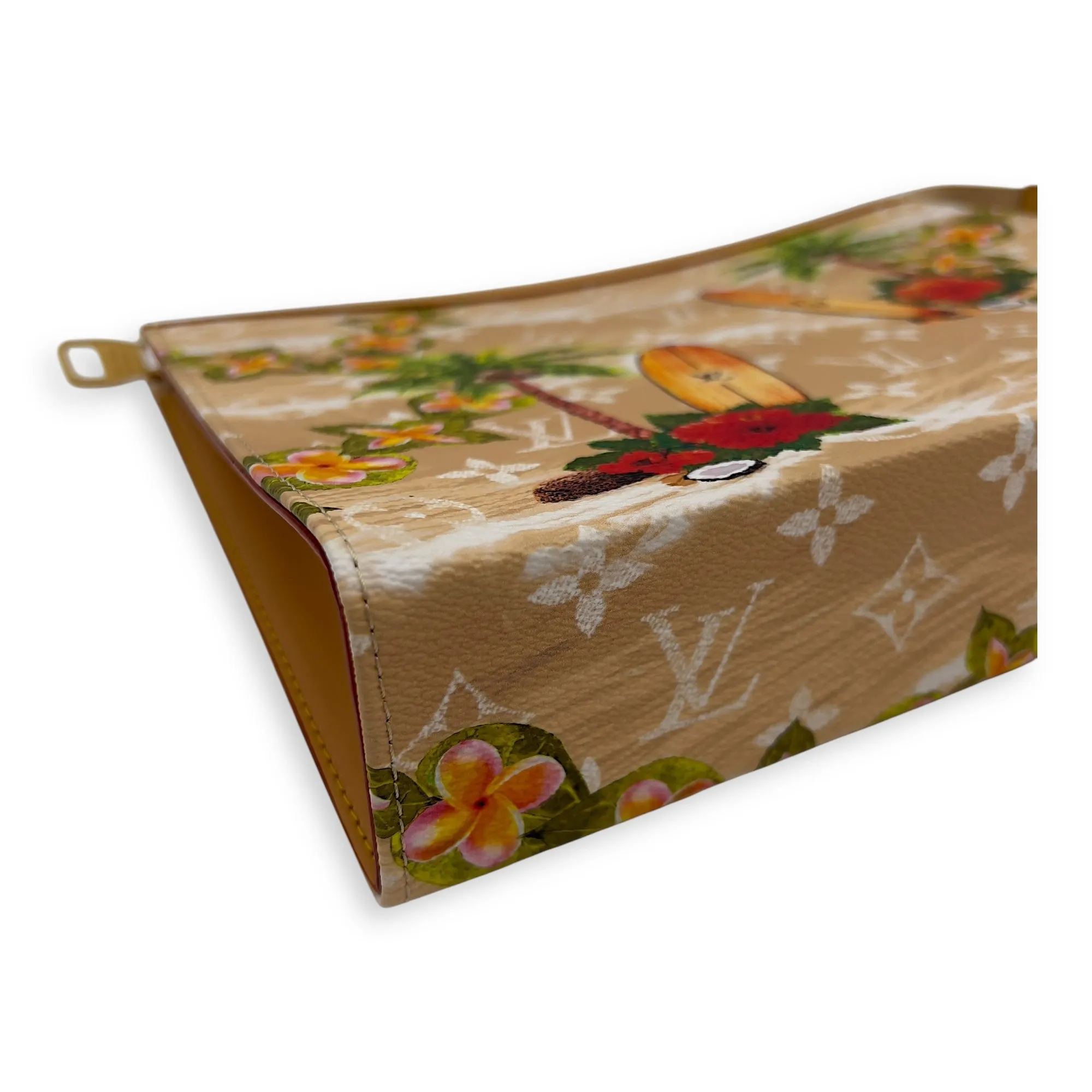 Pochette Voyage Pre-Fall 2024 MM Beige Clutch in Coated Canvas, Gold hardware