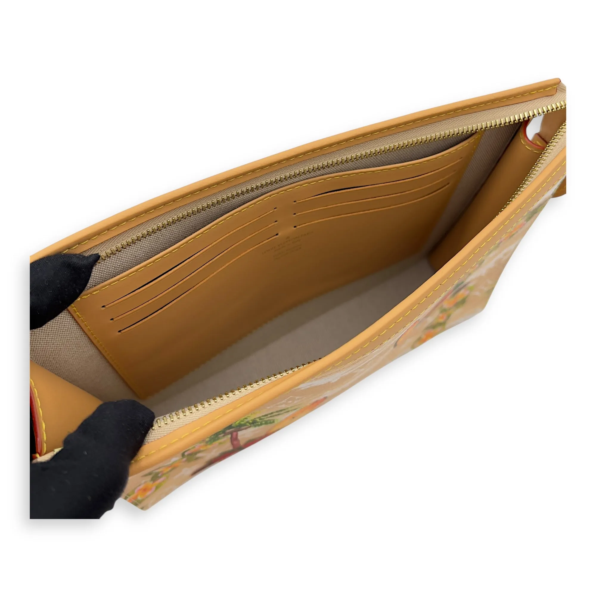 Pochette Voyage Pre-Fall 2024 MM Beige Clutch in Coated Canvas, Gold hardware