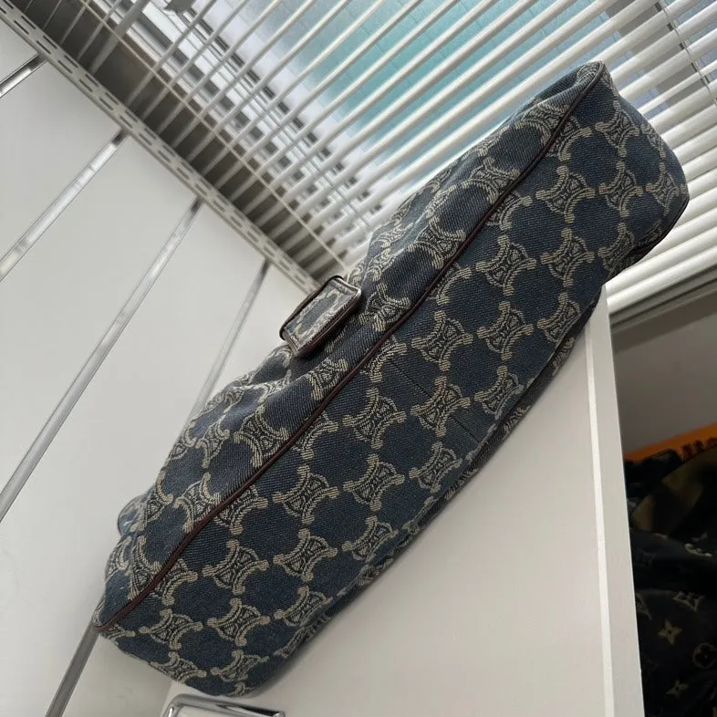 Pre-loved and Bag Collection Leather Macadam - High-demand Canvas Hobo Celine Blue Vintage Affordable delivery in