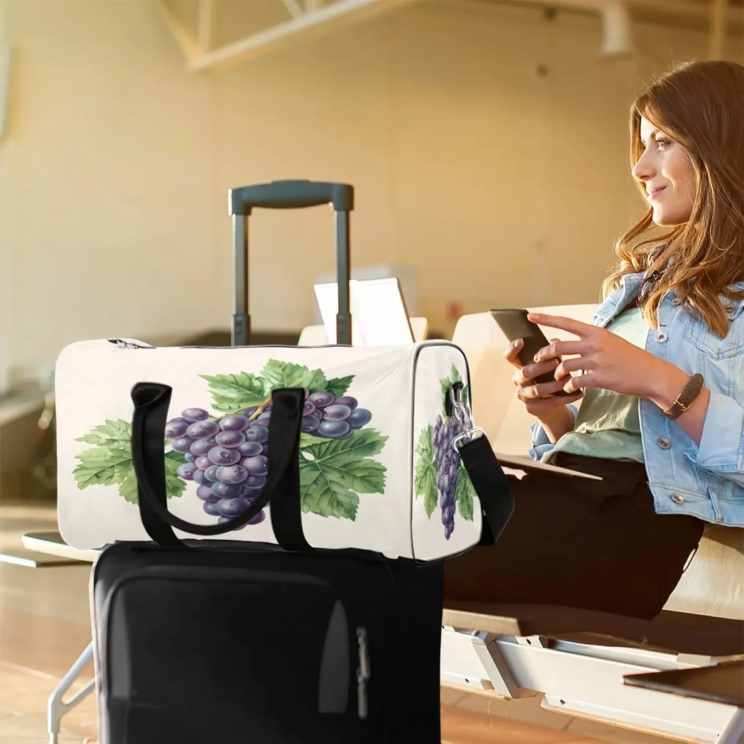 Purple Grape Travel Duffle Bag, Sports Gym Bags for Women Men, Carry On Weekender Overnight Workout Airplane Trips Bag