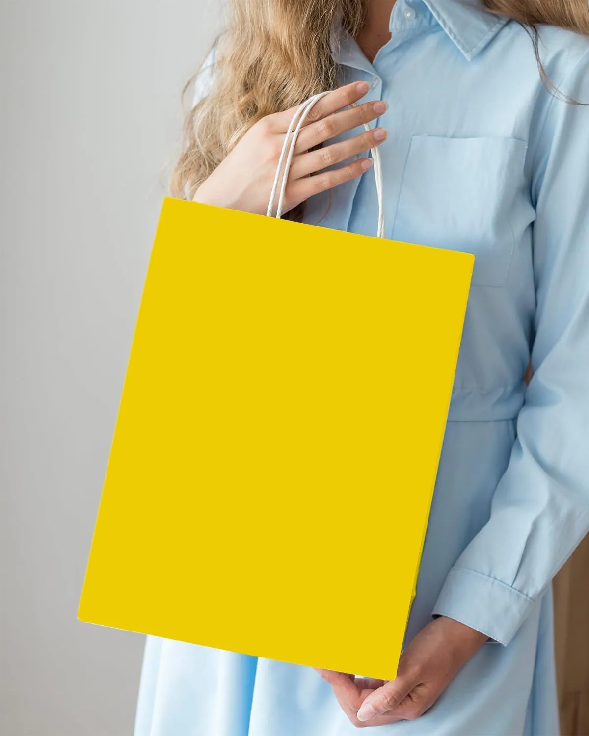 qiqee 100PCS Gift Bag with Handles Bulk Bright Yellow Paper Bags Assorted Sizes(33pcs Large 13",33pcs Medium 11",34pcs Small 8")