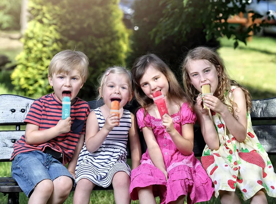 SMALL SIZE Frozip 125 Disposable Ice Popsicle Mold Bags| BPA Free Freezer Tubes With Zip Seals | For Healthy Snacks, Yogurt Sticks, Juice & Fruit Smoothies, Ice Candy Pops| Comes With A Funnel (5x2")