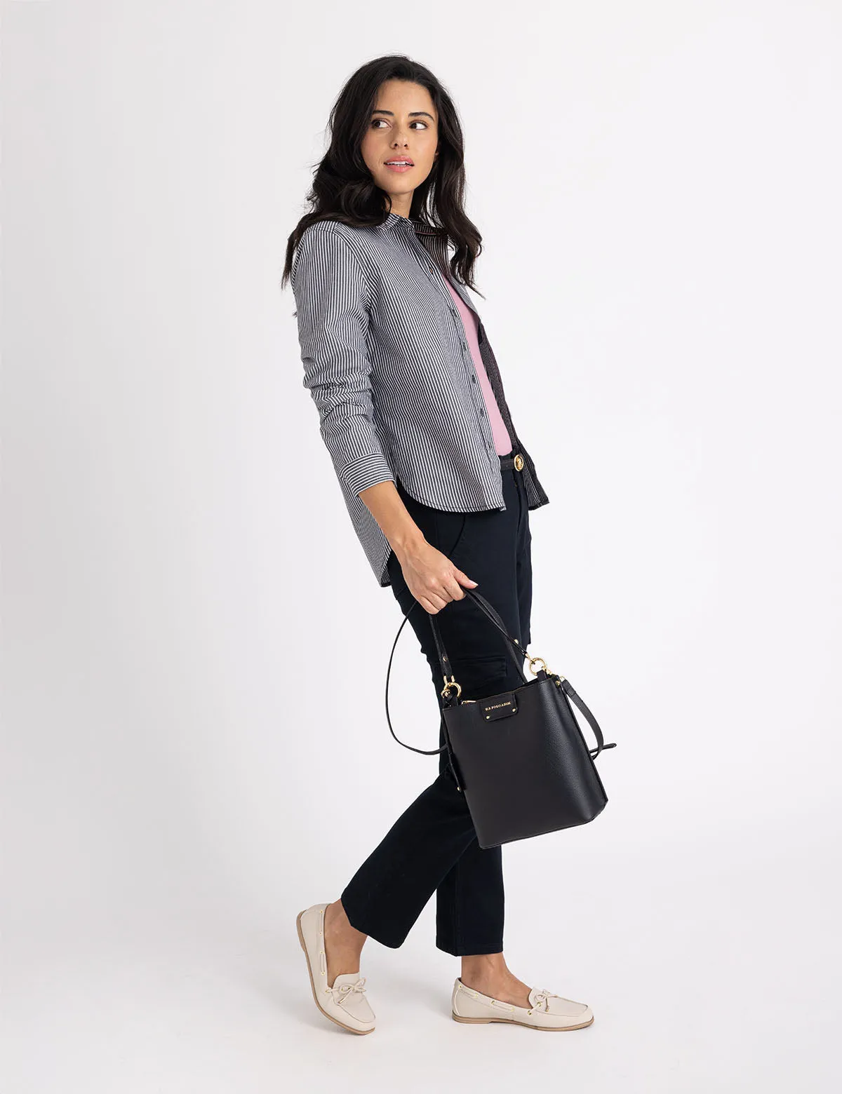 SOLID BUCKET BAG WITH CROSSBODY STRAP