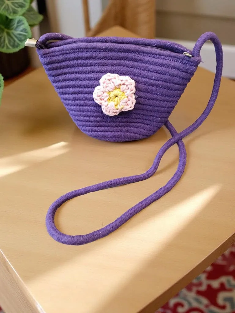 Straw sling bag