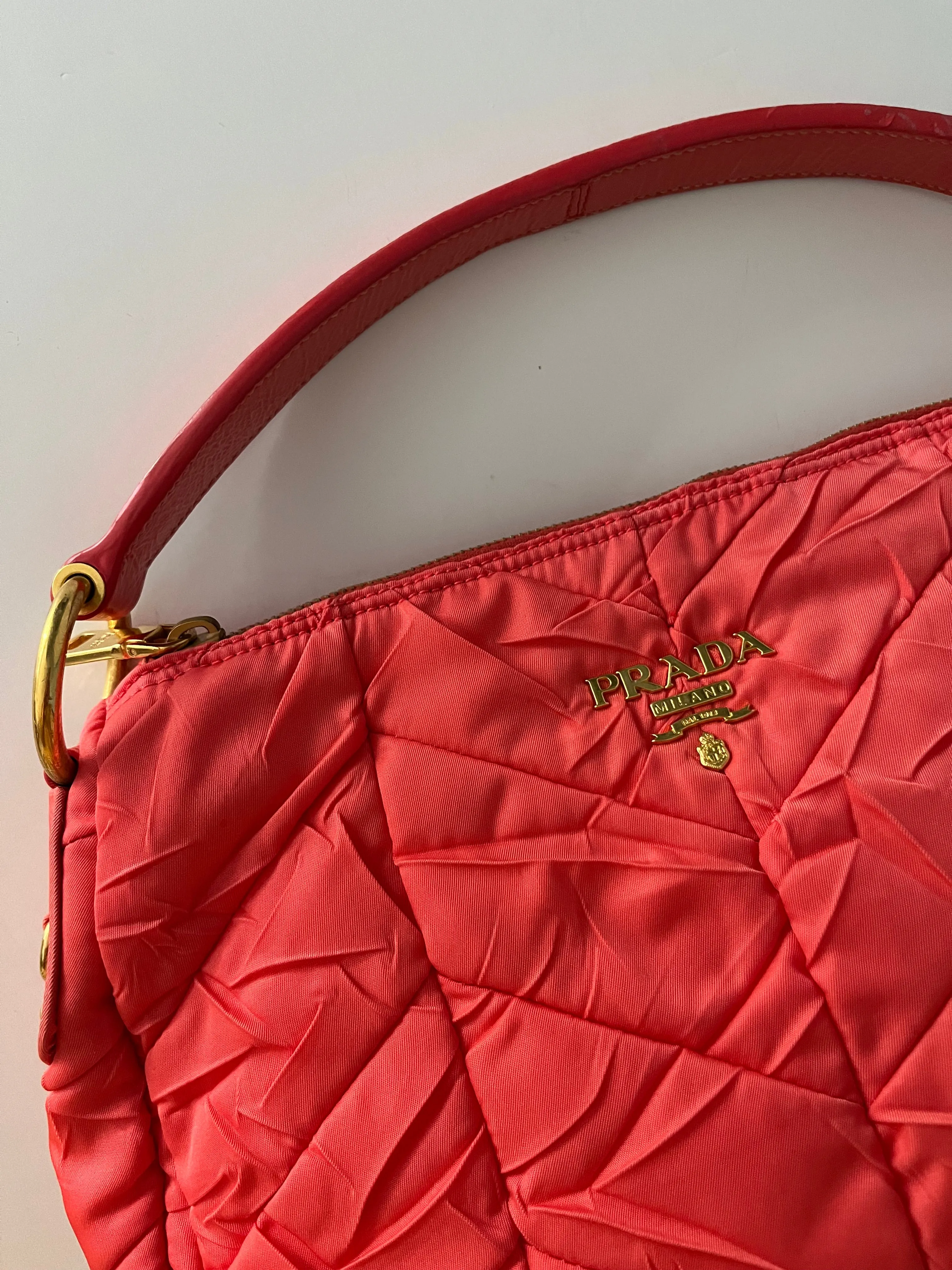 Tessuto crinkle hobo bag