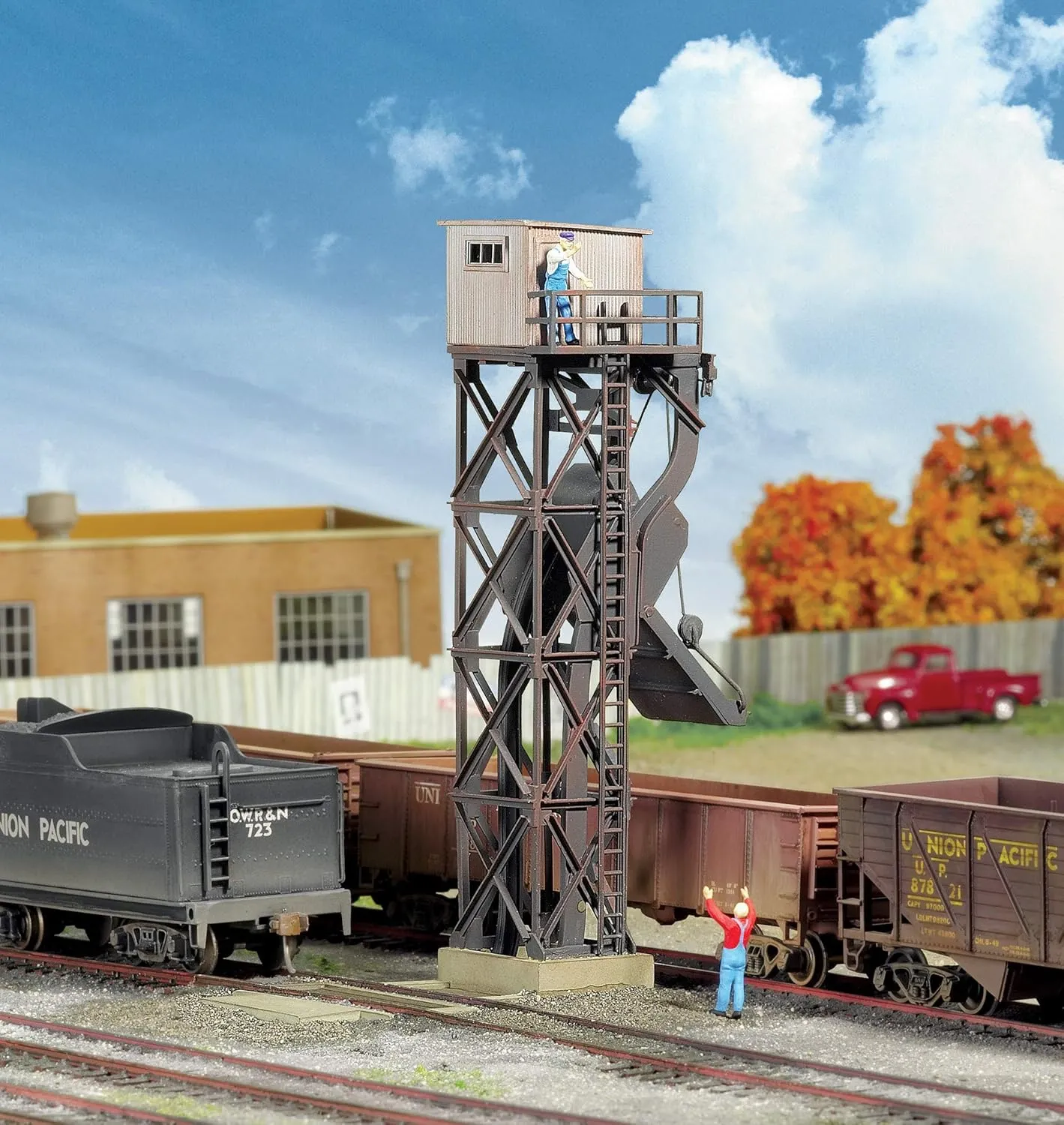 Walthers Cornerstone Series Kit HO Scale Cinder Conveyor & Ash Pit